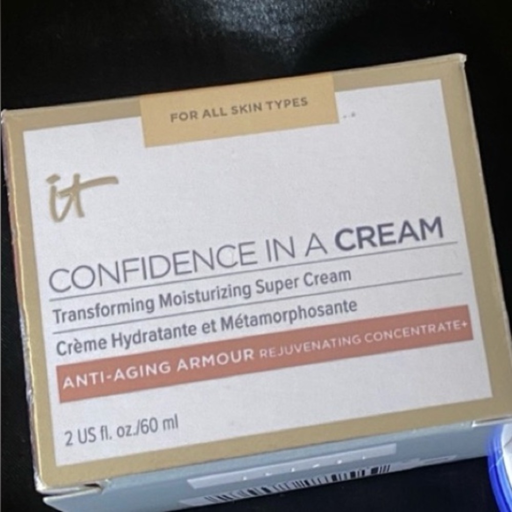 IT Cosmetics White Moisturizer Cream